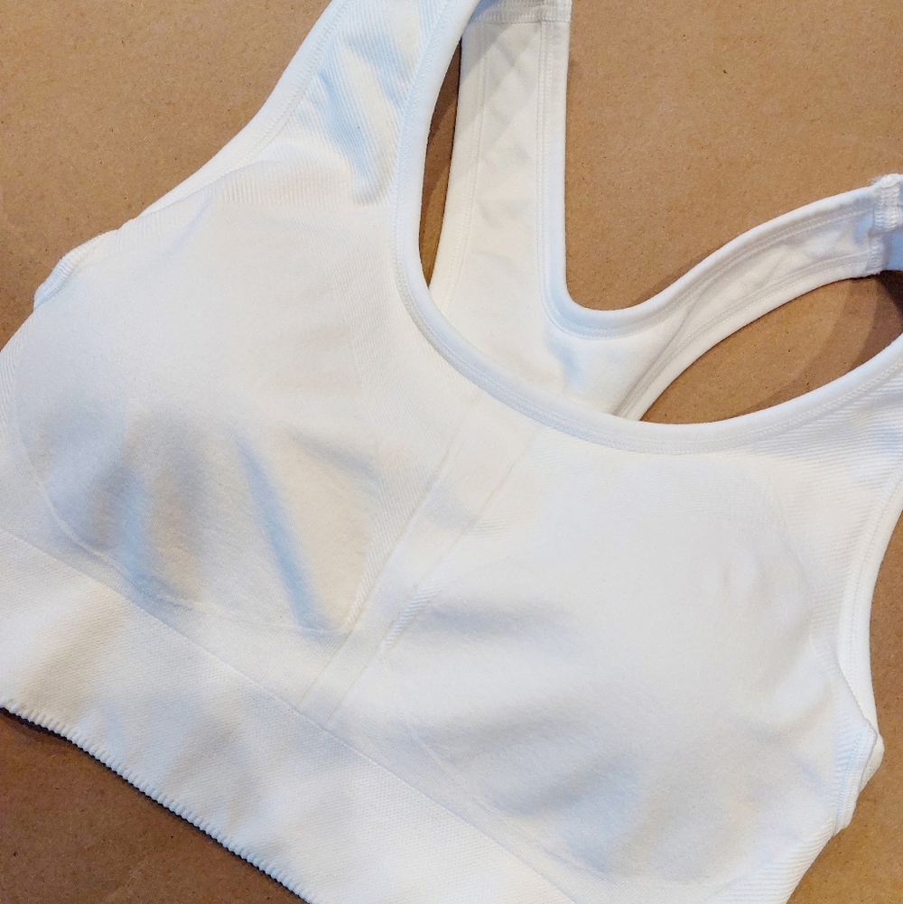 All In Motion White Raceback Medium Support Sports Athletc Bra XS Womens - Picture 2 of 8